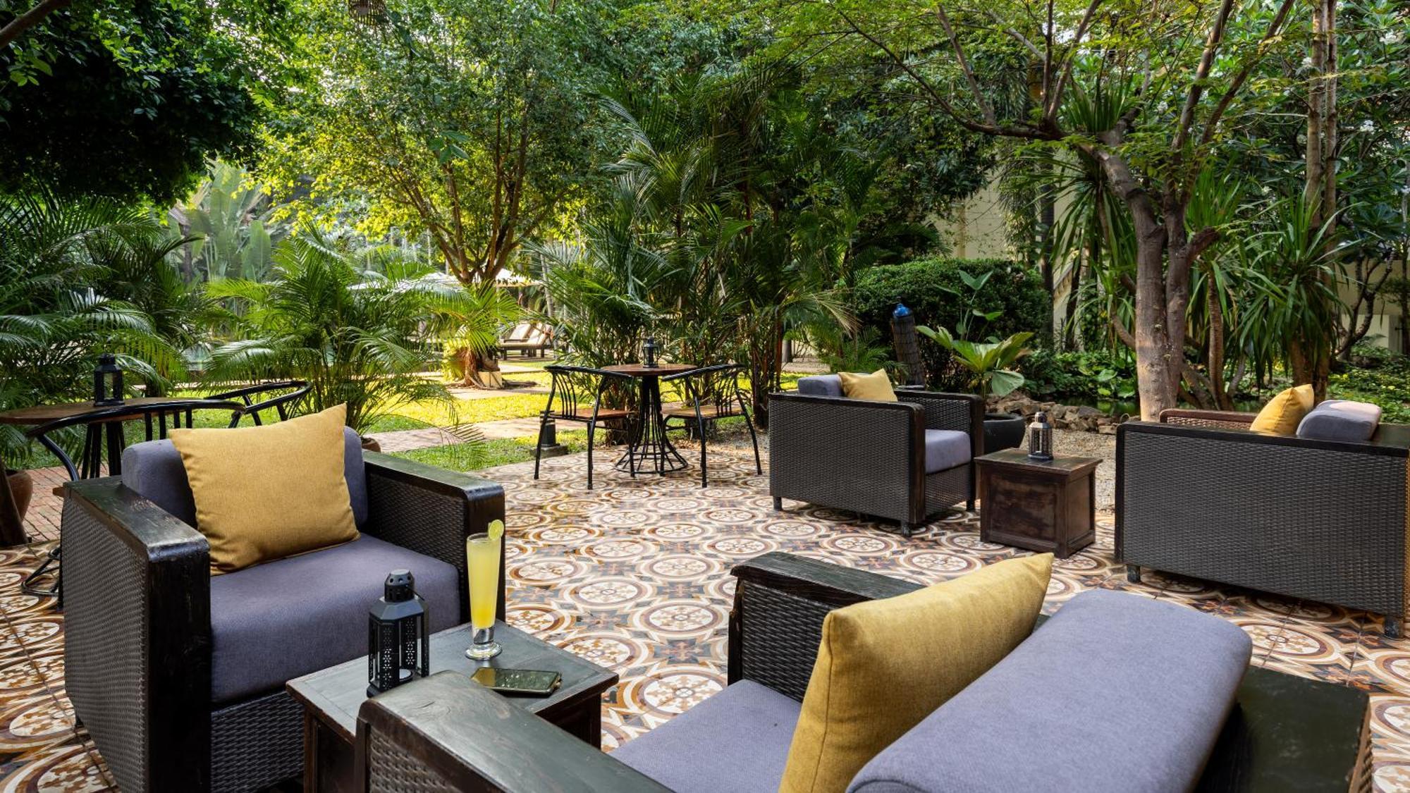 Pavillon D'Orient Boutique Hotel Siem Reap Buitenkant foto